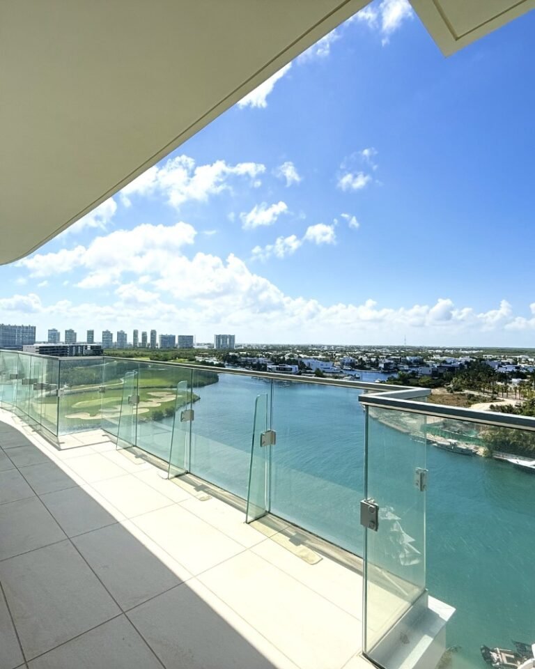 SLS Marina Beach Residencia 903